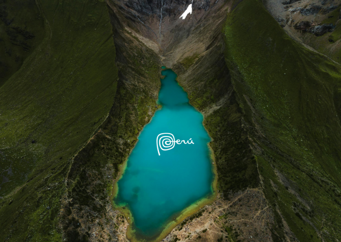 Gebirgssee in Peru, Südamerika