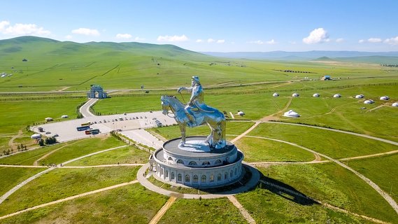 Mongolei Rundreise riesige Statue