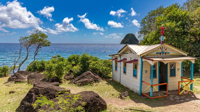 Martinique erfahrung und reisebericht - meer mit haus davor