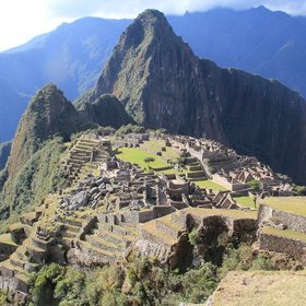 Typischer Ausblick aufs Machu Picchu in Peru
