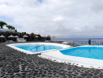 Tolle Pools direkt am Meer, Azoren