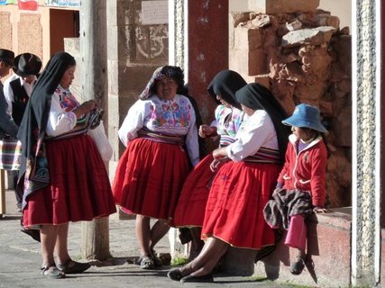 Peru und Bolivien Rundreise - indigene Frauen 