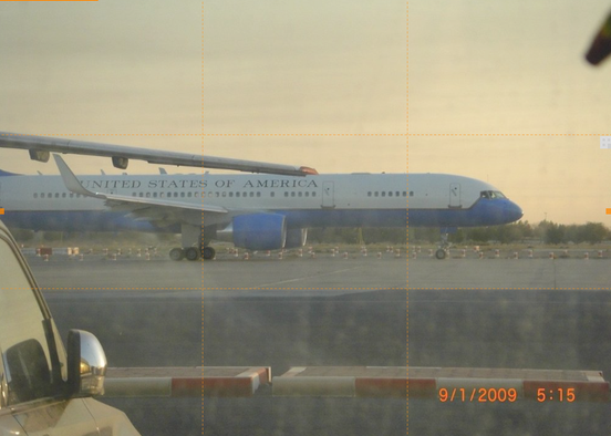 Flughafen in Kuwait und Flugzeug der USA