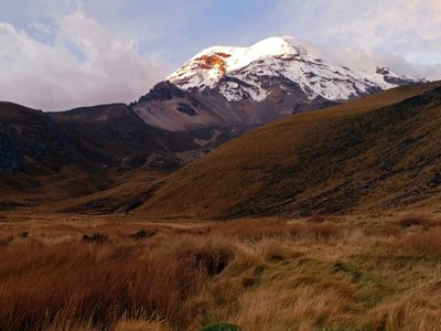 Schneebedeckter Gipfel Chimborazo - Ecuador Highlights