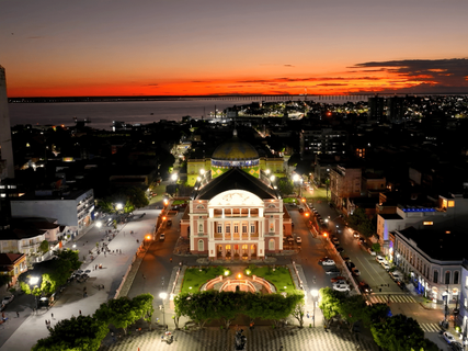 Sonnenuntergang über Manaus