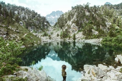Nationalpark Aigüestortes i Estany de Sant Maurici - kristallklarer See