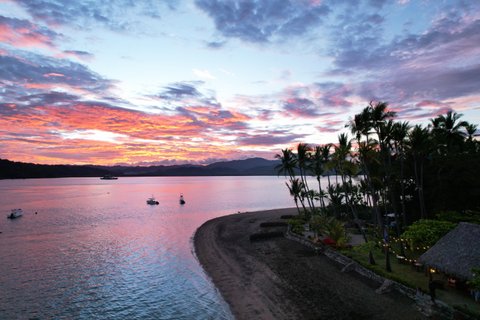 Costa Rica Roadtrip - Landschaft beim Sonnenuntergang