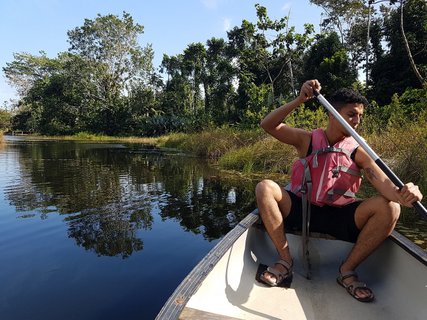 Costa Rica Rundreise mann im boot