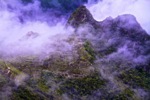 Peru Rundreise 3 Wochen - Machu Picchu in Wolken