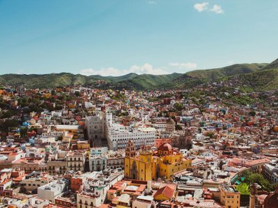 Stadt Guanajato von oben - Mexiko Highlights