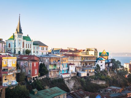 Chile Gruppenreise - Bunte Häuser von Valparaiso
