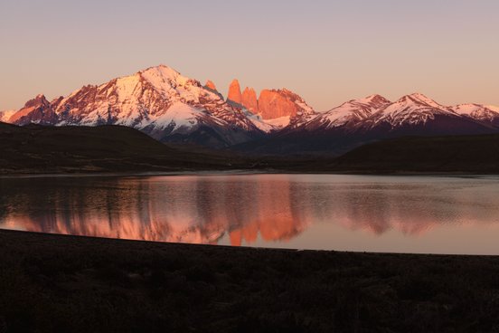 See vor Gebirge Laguna Amarga - Patagonien Fotoreise