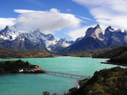 Chile Gruppenreise - Lago Pehoe mit Torres im Hintergrund