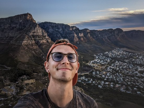 Portrait Paul Stoll Lions Head