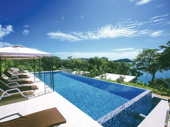 Pool im Bocas del Mar Hotel