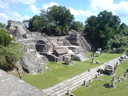 Guatemala Rundreise - Tikal Plaza