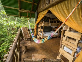 Costa Rica La Tigra Regenwald Lodge Zimmer mit Hängematte