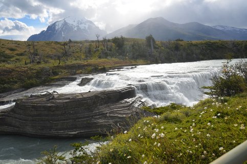 Chile Gruppenreise - Wasserfall Rio Paine