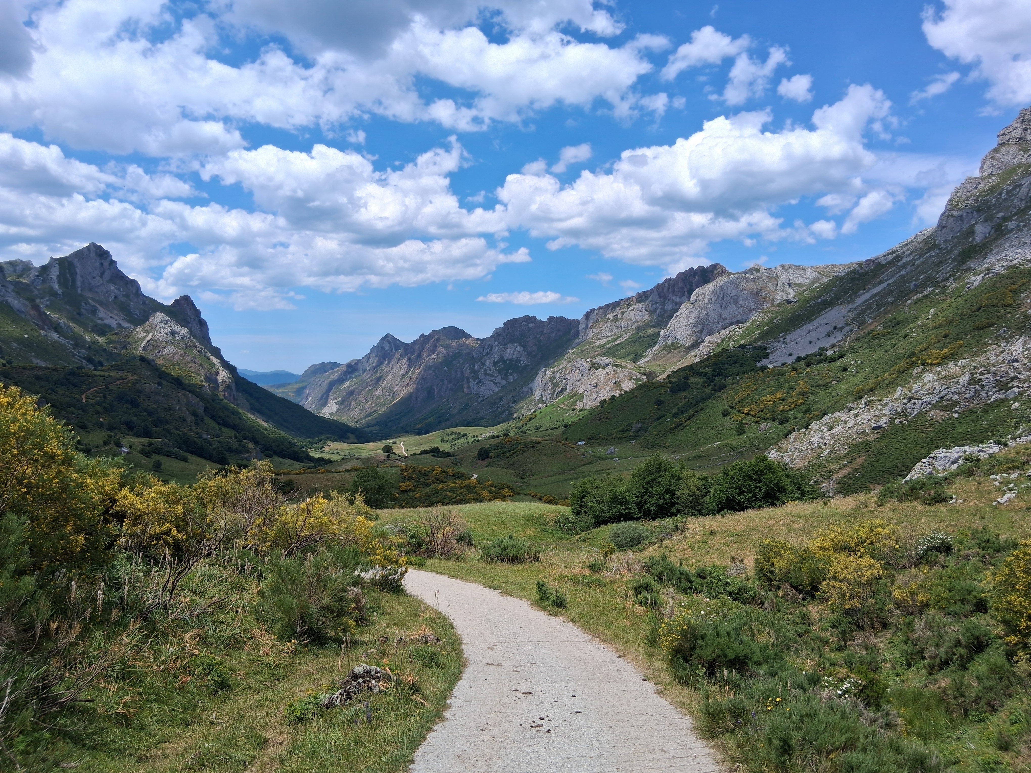 Gebirgslandschaft Asturien - Reisebericht Spanien
