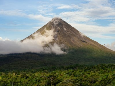 Blick auf Vulkan - Costa Rica Highlights