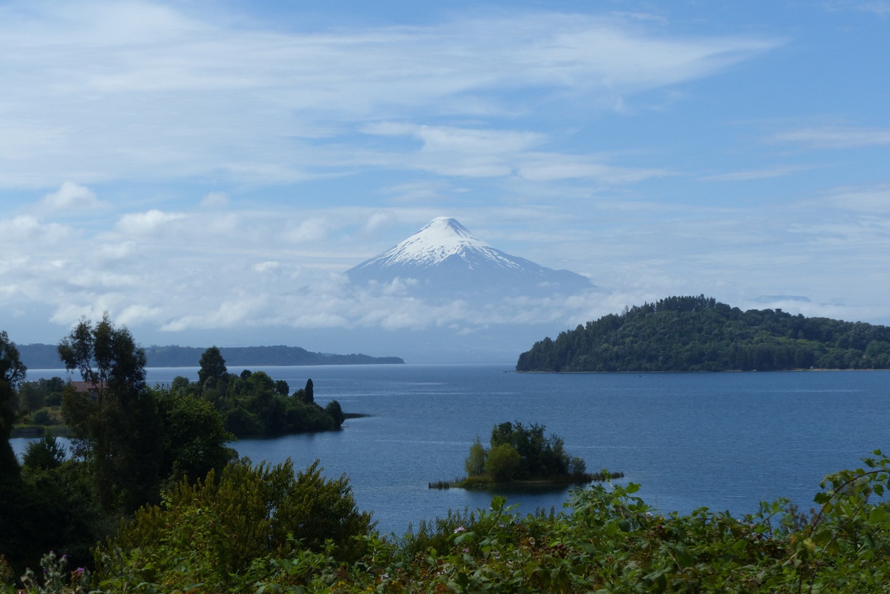 See und Vulkan Orsono Chile