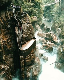 Wasserfall bei Baños de Agua Santa