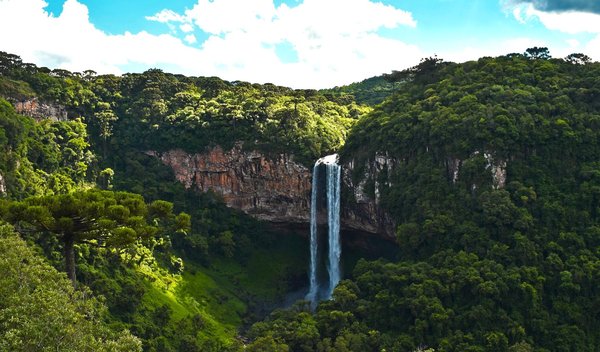 Wasserfall Gramado in Brasilien im Regenwald