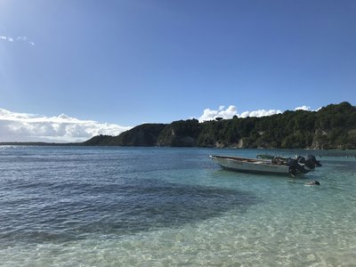 Aussicht auf den Strand von Guadeloupe & Dominica