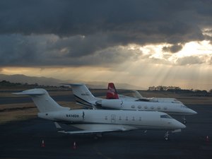 Flugzeuge am Flughafen Costa Rica
