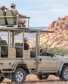 Onduli Ridge Lodge Safari Jeep