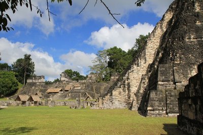 Mayastätte Tikal in Guatemala