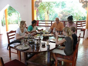 Frühstück im Basis-Projekt