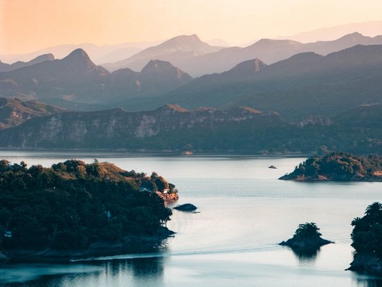 Landschaft bei Prado bei Sonnenuntergang
