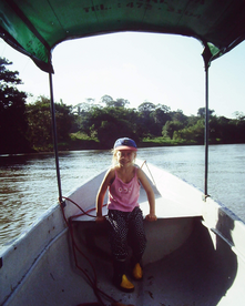Kind in einem Boot