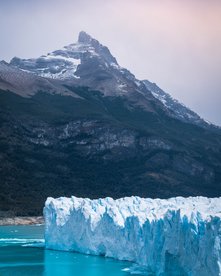 Gletscher und Berge in Patagonien