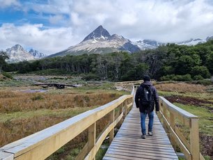 Patagonien Ushuaia Wandern Menschen Wandern zur Laguna Esmeralda in Ushuaia, Patagonien